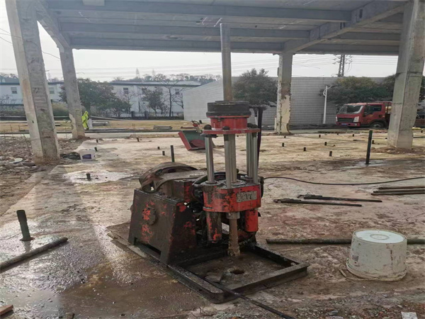 东兴袖阀管小导管注浆加固施工工艺